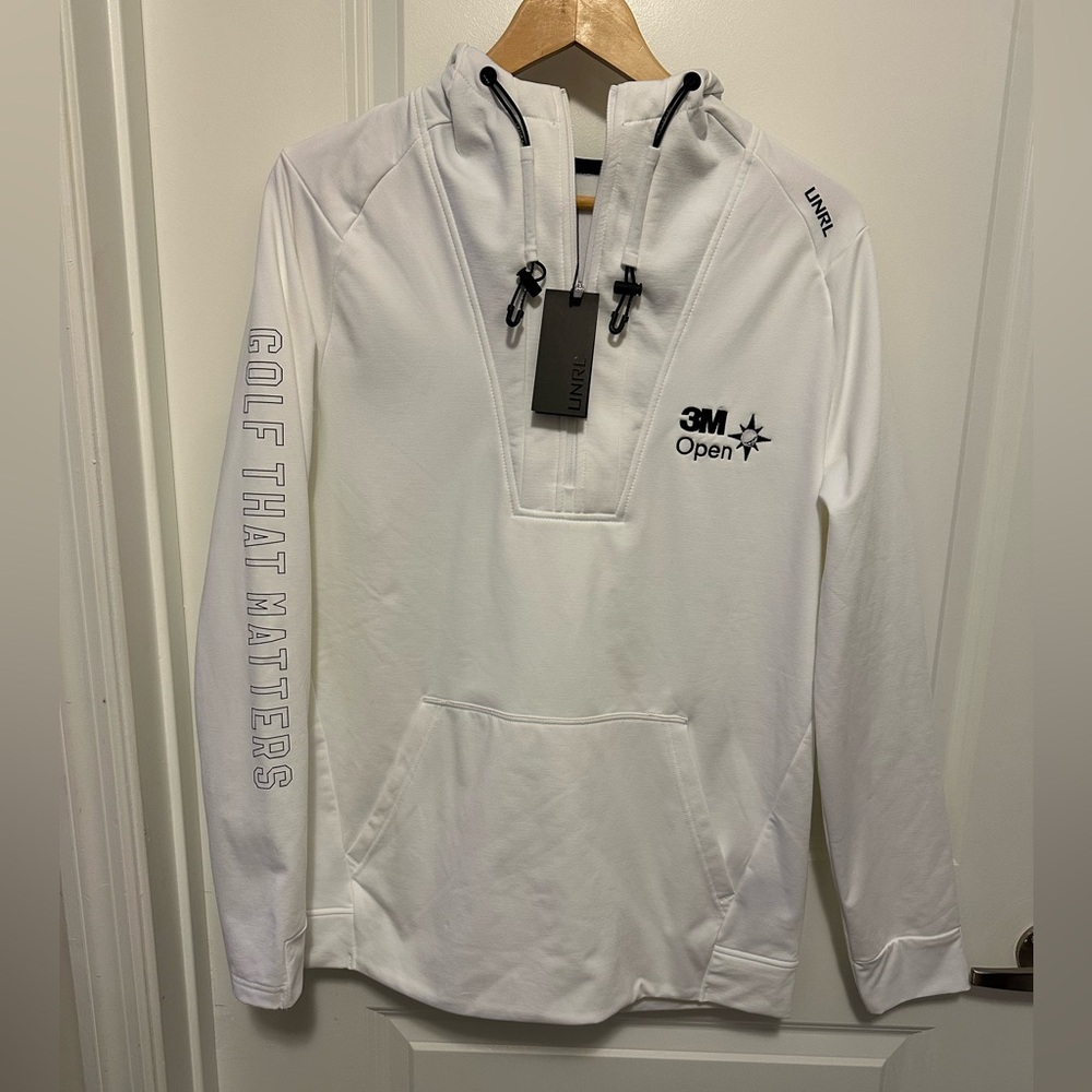 3M Open PGA Tour event White Pullover Jacket. Golf that matters logo